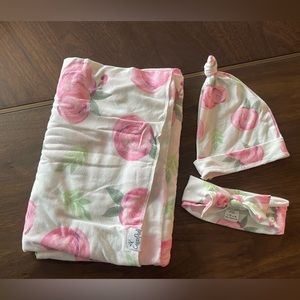Copper pearl NB Set (swaddle blanket, headband, top knot)
